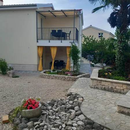 Apartman Ivona Na 1. Katu Malinska Exterior photo
