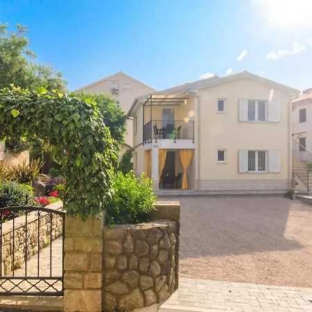 Apartman Ivona Na 1. Katu Malinska Exterior photo